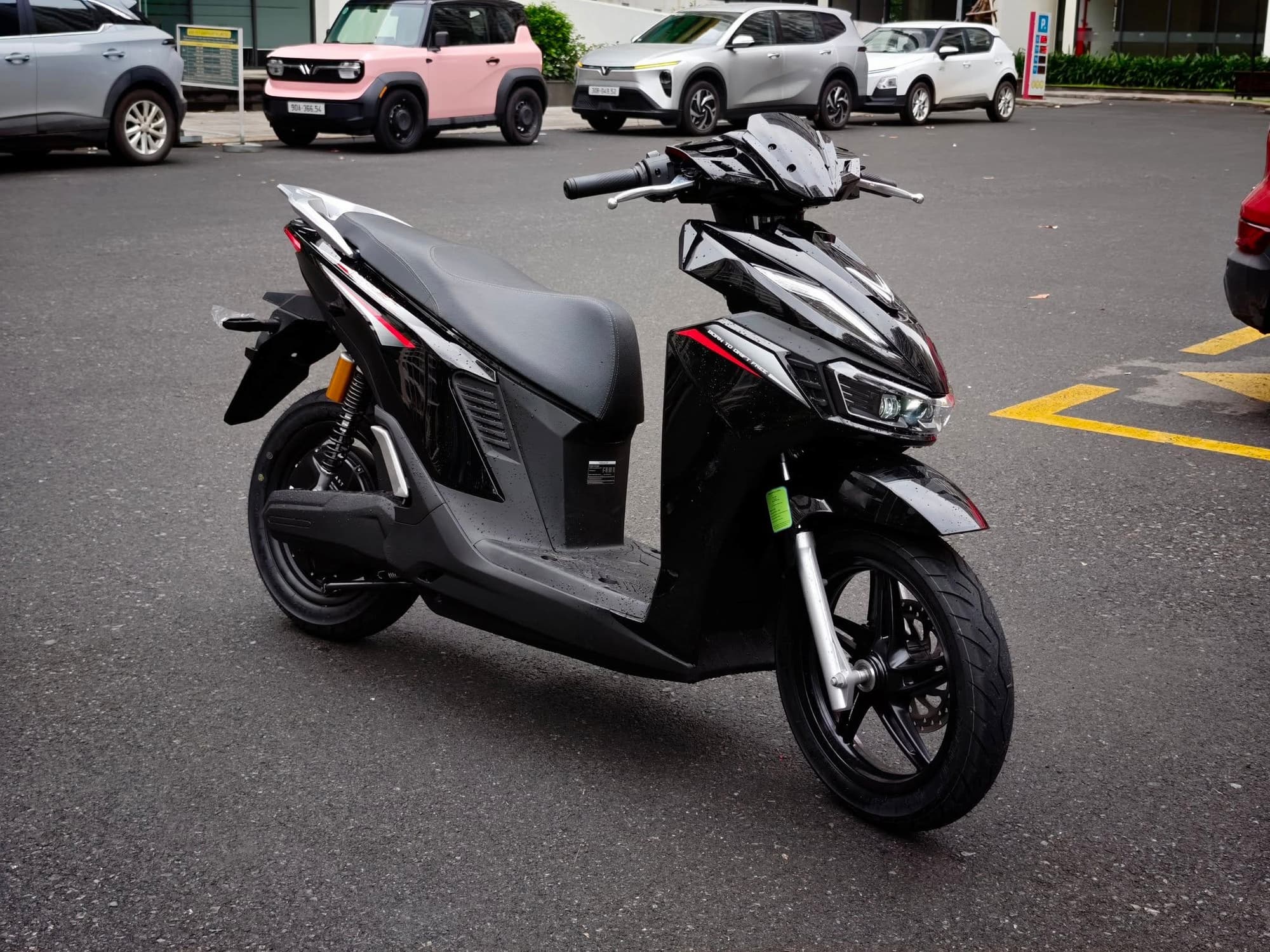 Top Xe Máy Điện Cao Cấp Trên 40 Triệu 2026: Theon S, Dat Bike S1 Hay VinFast Viper Mới?